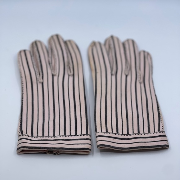 Hermes Accessories - Hermes Vintage Gloves
